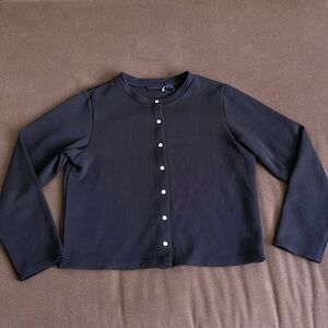 Kids tops, size: 11-12, color black. Good condition.